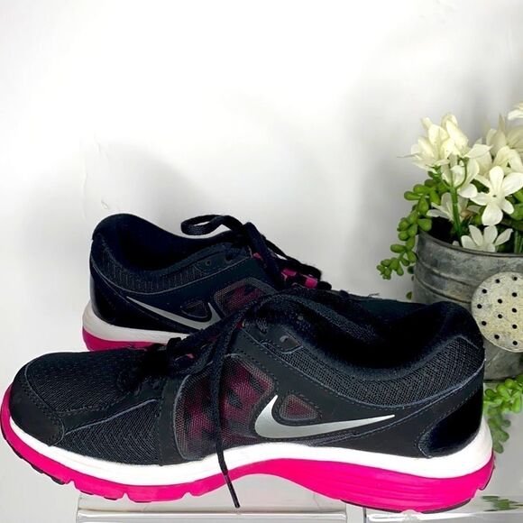 Nike Dual Fushion Run 8.5 Gently Worn‎ - Picture 1 of 10